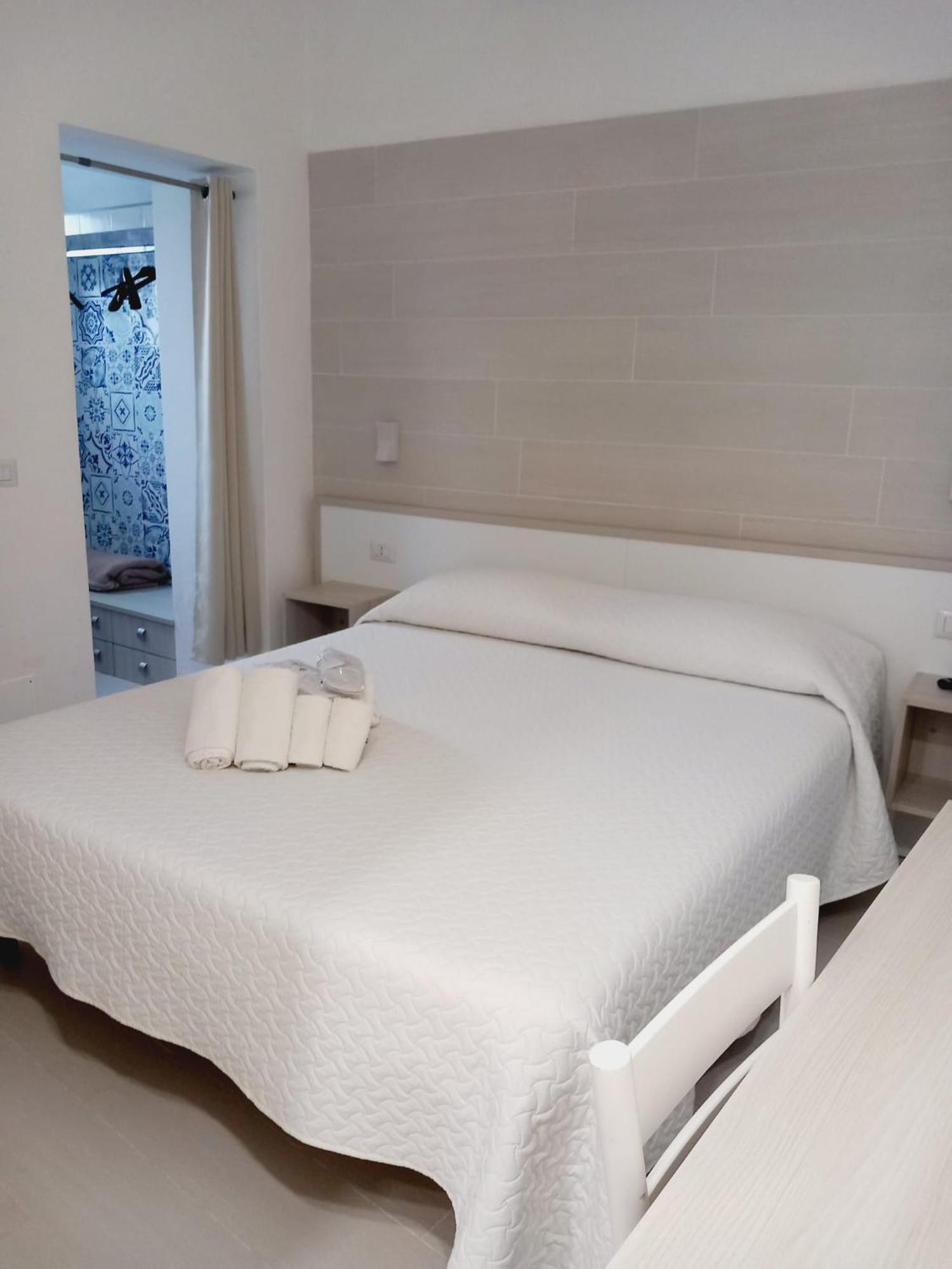 Albergo Labotte Вьесте Экстерьер фото