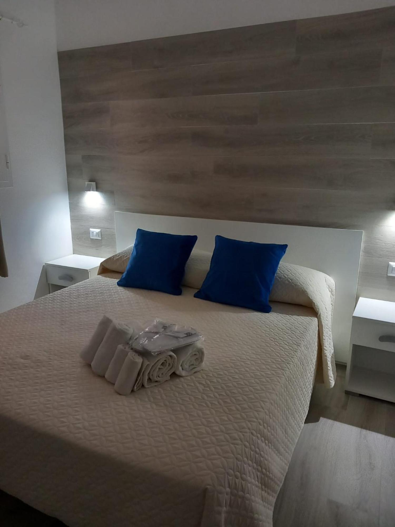 Albergo Labotte Вьесте Экстерьер фото